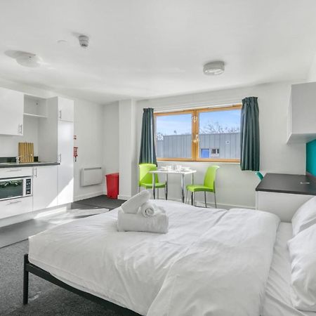 Bright & Central Studio In Luton, Sleeps 2 Luton  Esterno foto