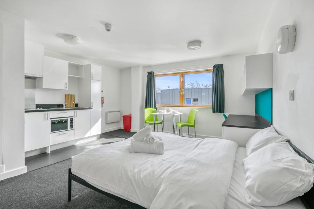 Bright & Central Studio In Luton, Sleeps 2 Luton  Esterno foto