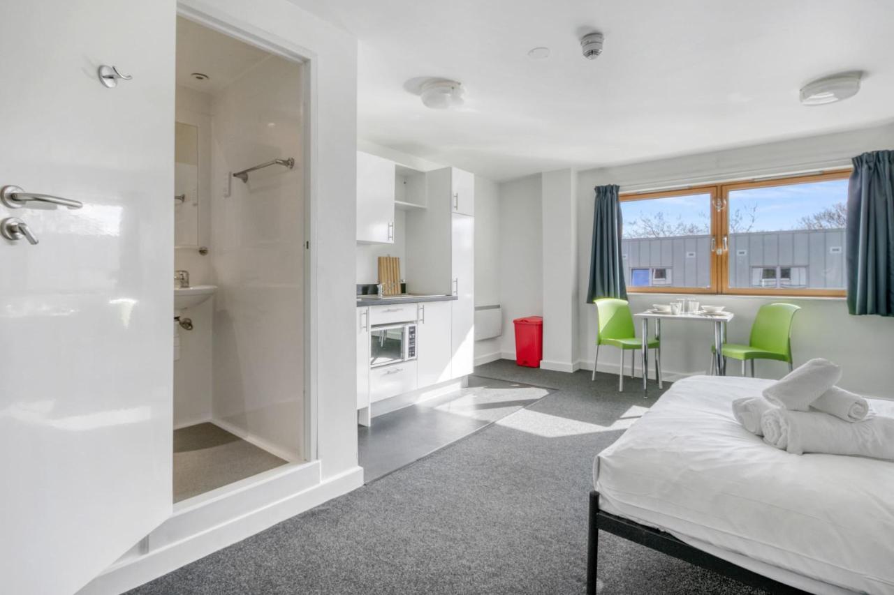 Bright & Central Studio In Luton, Sleeps 2 Luton  Esterno foto