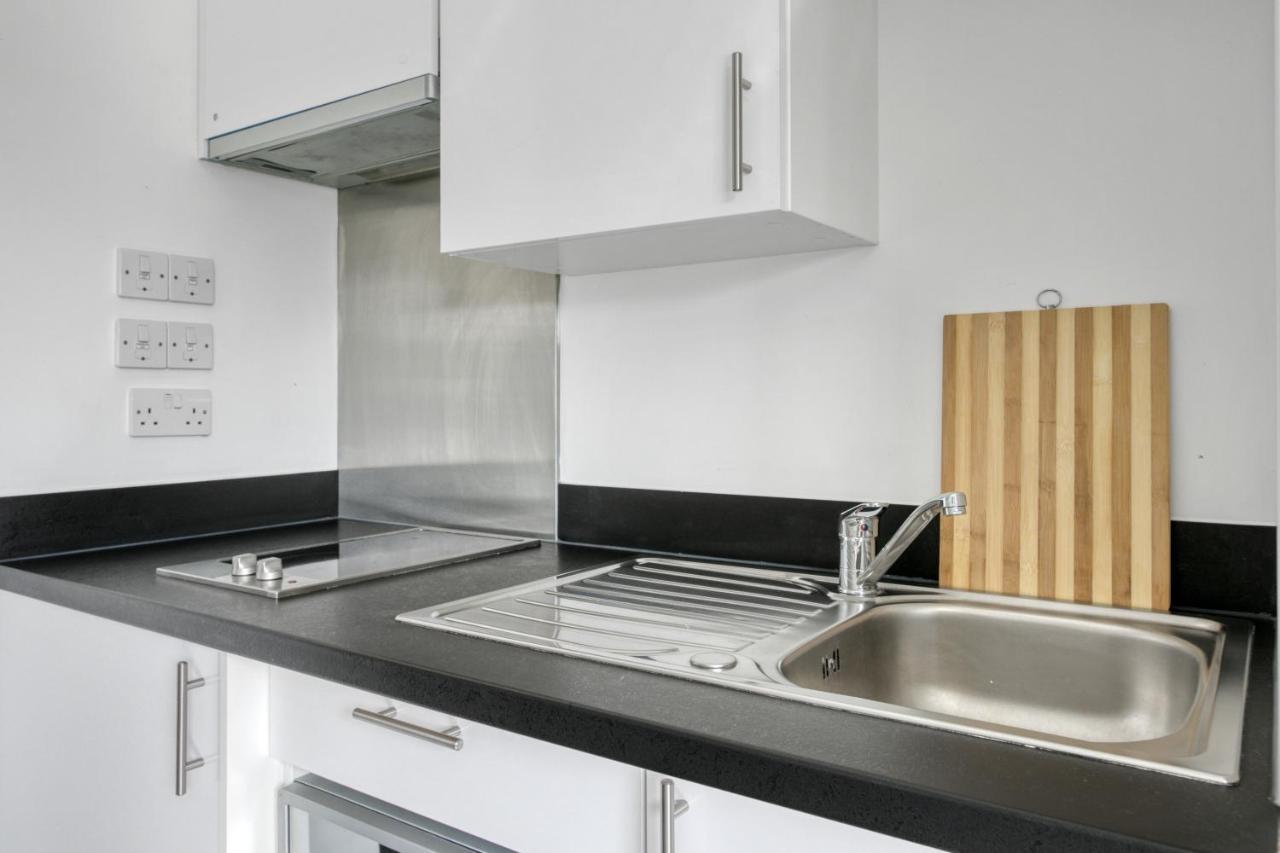 Bright & Central Studio In Luton, Sleeps 2 Luton  Esterno foto