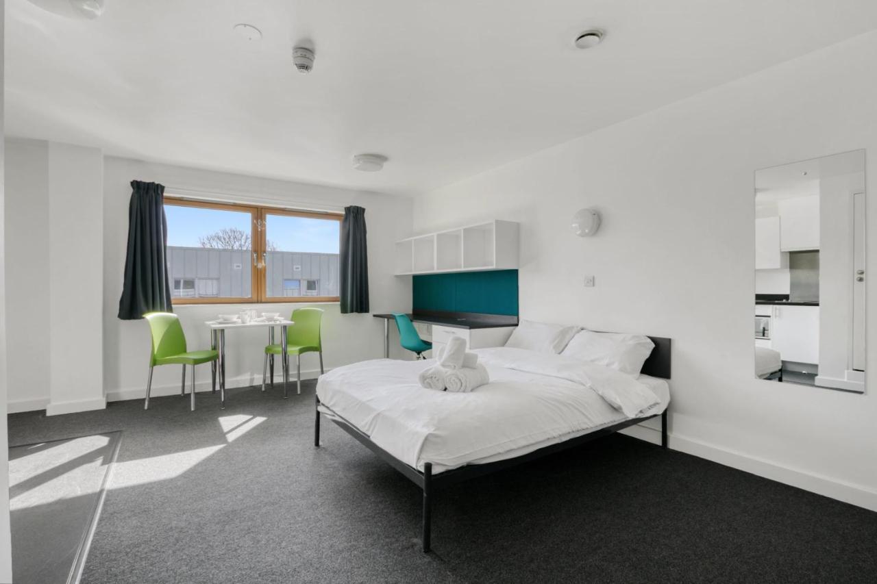 Bright & Central Studio In Luton, Sleeps 2 Luton  Esterno foto