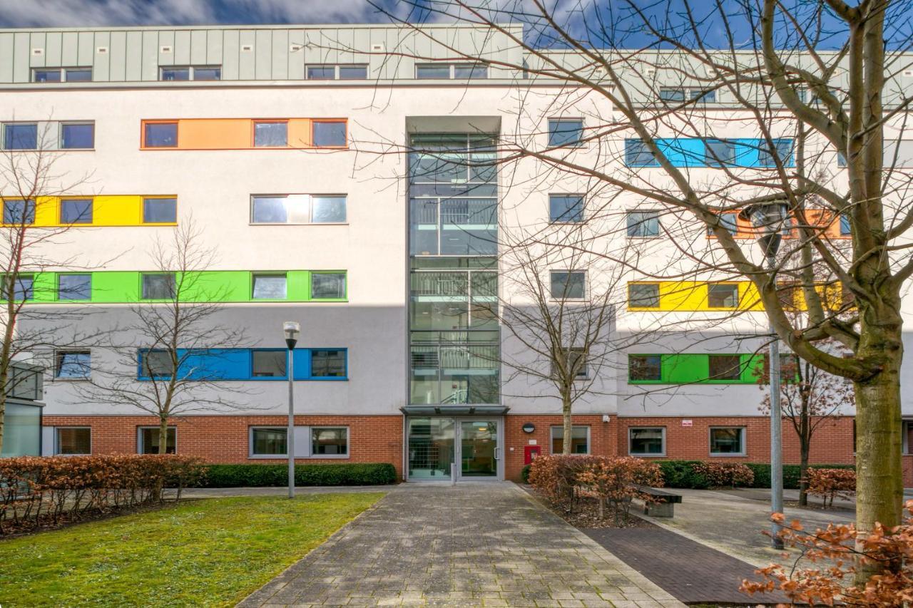 Bright & Central Studio In Luton, Sleeps 2 Luton  Esterno foto