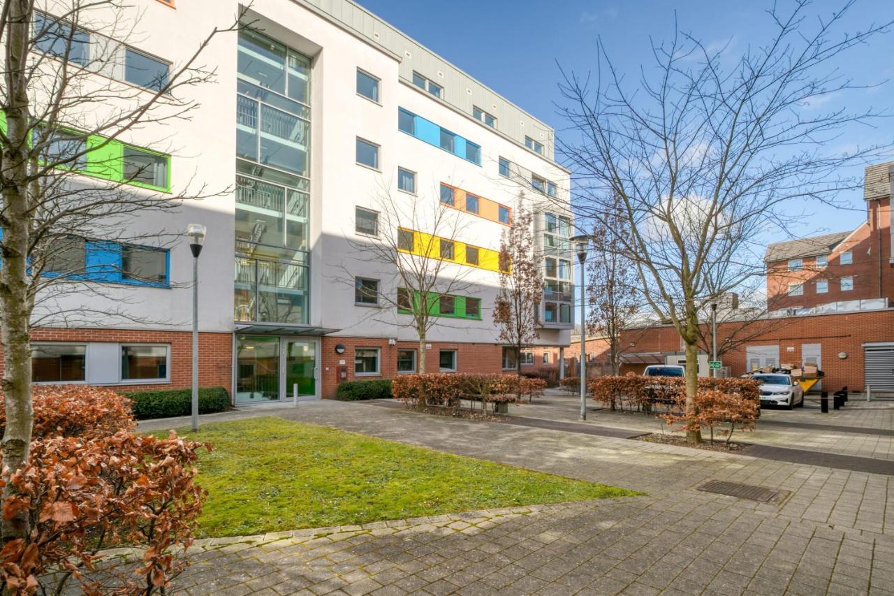 Bright & Central Studio In Luton, Sleeps 2 Luton  Esterno foto